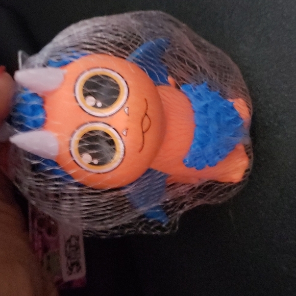 Drop dots Love ems Dragons no longer available set of 3 - Picture 1 of 9